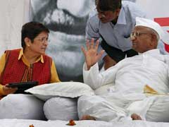 anna_hazare_fast_PTI_240x180.jpg