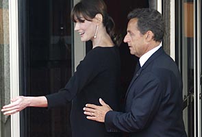 Carla Bruni Pregnant