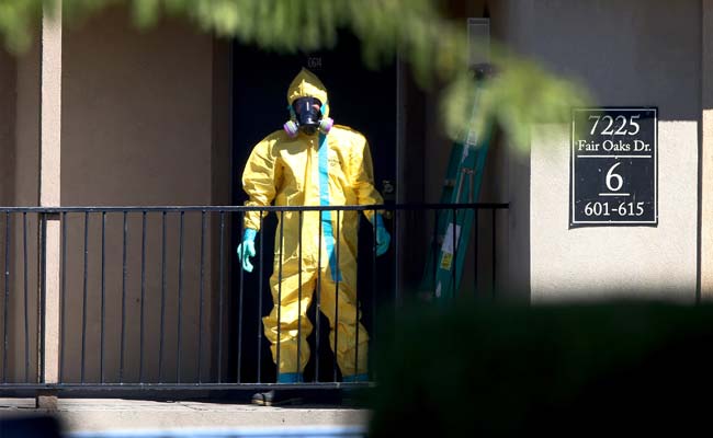 Obama Administration Urges Calm Over Ebola Case in United States 