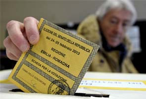 Gloomy Italians vote in election crucial for euro zone