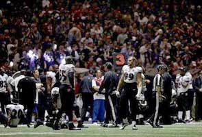 Power outage stops Super Bowl for 34 minutes