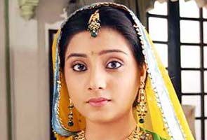 ‘Balika Vadhu’ actress met with an accident - TumbRing