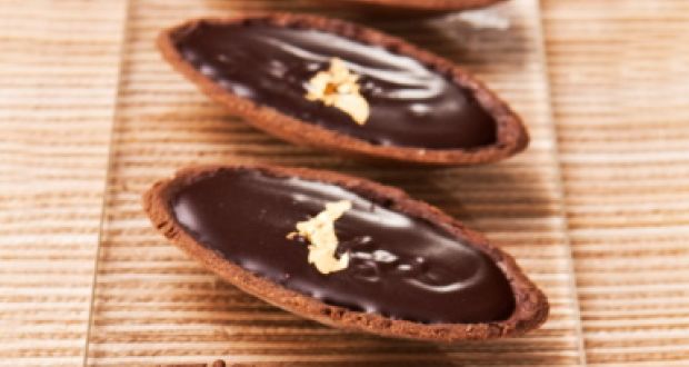 Salted Caramel Chocolate Tarts