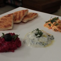 Pita Bread with Dips